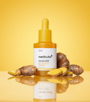 MEDICUBE Kojic Acid Turmeric Niacinamide Serum 30ml – Sérum Corrector de Manchas e Iluminador con Ácido Kójico