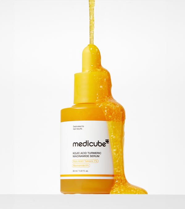 MEDICUBE Kojic Acid Turmeric Niacinamide Serum 30ml – Sérum Corrector de Manchas e Iluminador con Ácido Kójico