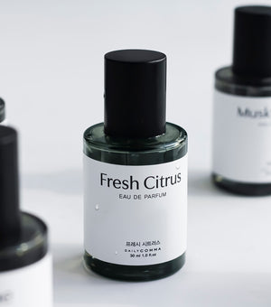 DAILY COMMA Most Eau de Parfum Fresh Citrus 30ml – Fragancia Refrescante con Notas de Cítricos Chispeantes