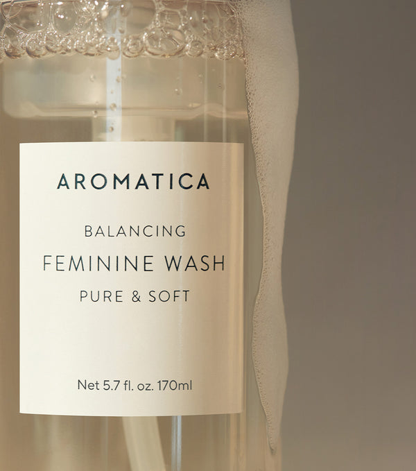 AROMATICA Pure & Soft Feminine Wash 170ml – Gel de Higiene Íntima Suave con Ácido Láctico