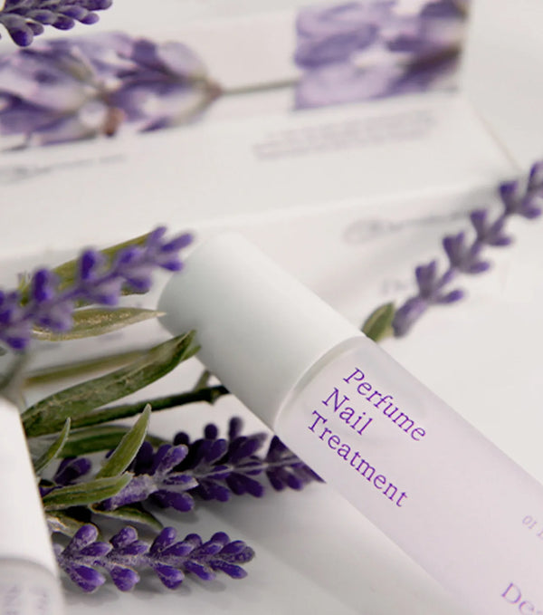 DEAR.A | Perfume Nail Treatment 10g – Tratamiento Nutritivo de Uñas y Cutículas con Aceite de Almendras Dulces y Fragancia.