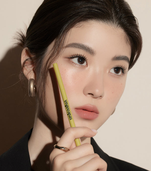 UNLEASHIA Shaper Defining Eyebrow Pencil 0,07g – Lápiz de Cejas Ultra Fino con Ácido Hialurónico