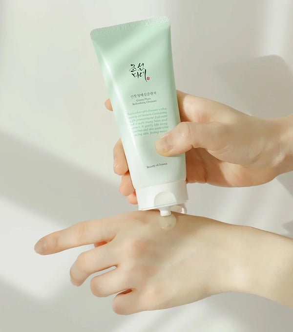 Green Plum Refreshing Cleanser 100ml