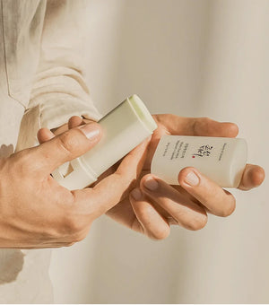 Matte sun stick : Mugwort + Camilia 18g