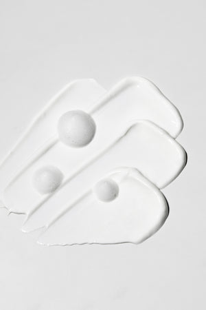 VT COSMETICS PDRN Air Cloud Sunscreen Protector Solar SPF50+ PA++++ PHYTO PDRN, Niacinamida y 9 Ácidos Hialurónicos Hidratación y Protección UV 50 ml